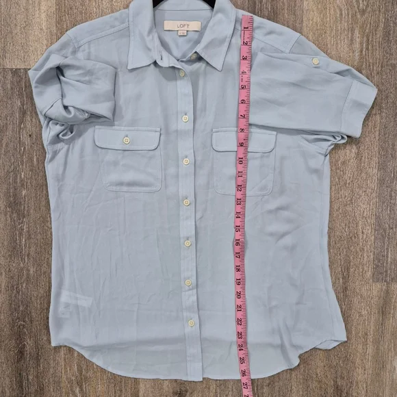 Women's LOFT Button Down Shirt Size M Blue - Picture 4 of 5